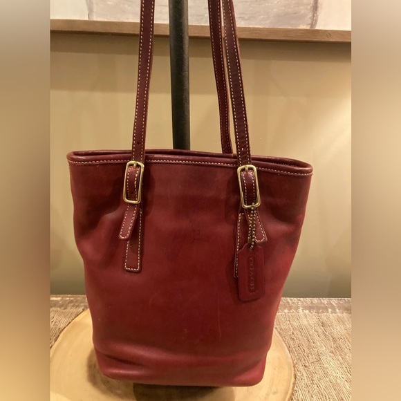 Vintage Coach cranberry red day tote shoulder bag Saturday Matinee 9803 …‎ - Picture 2 of 11